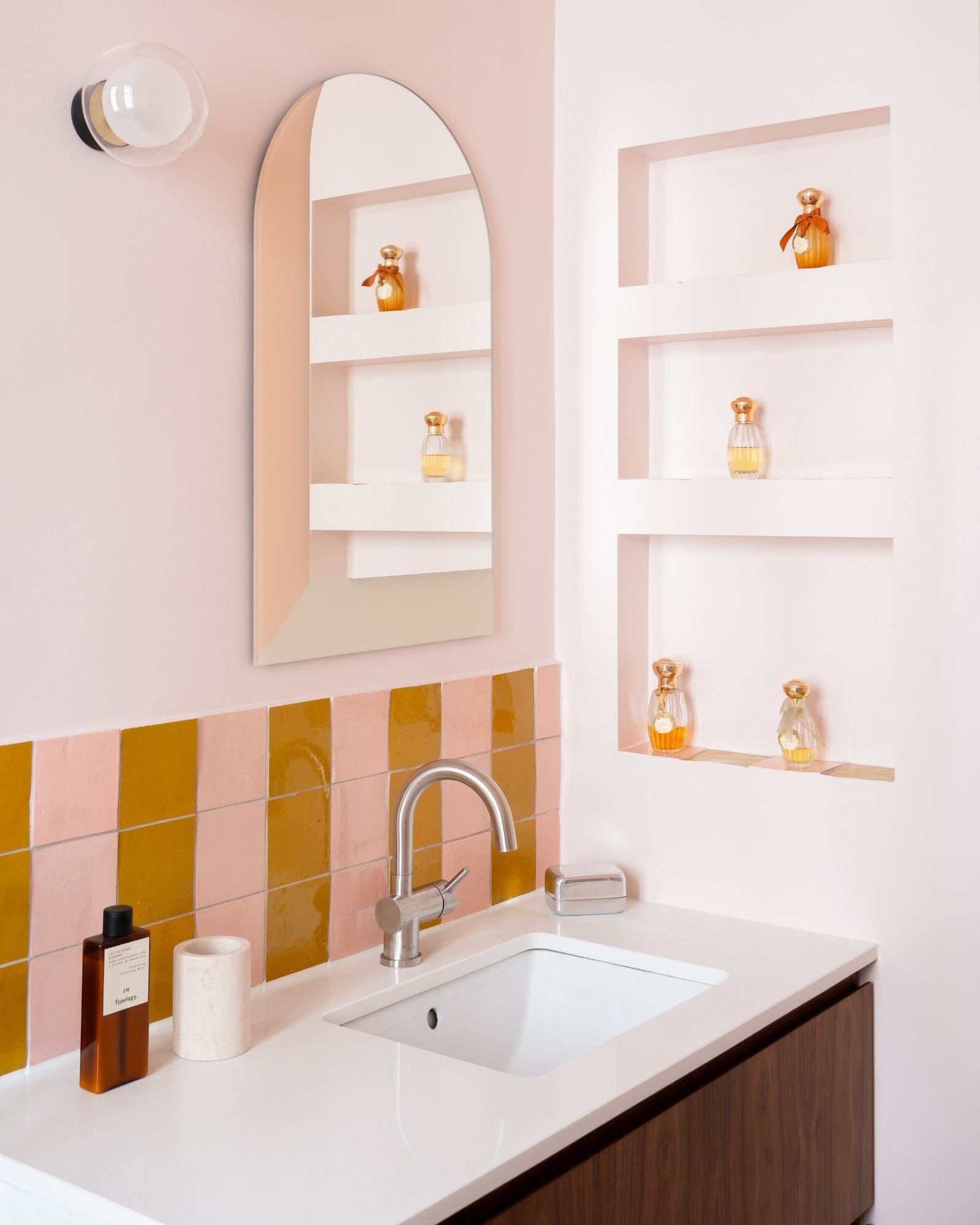 inspiration salle de bain coloré noyer