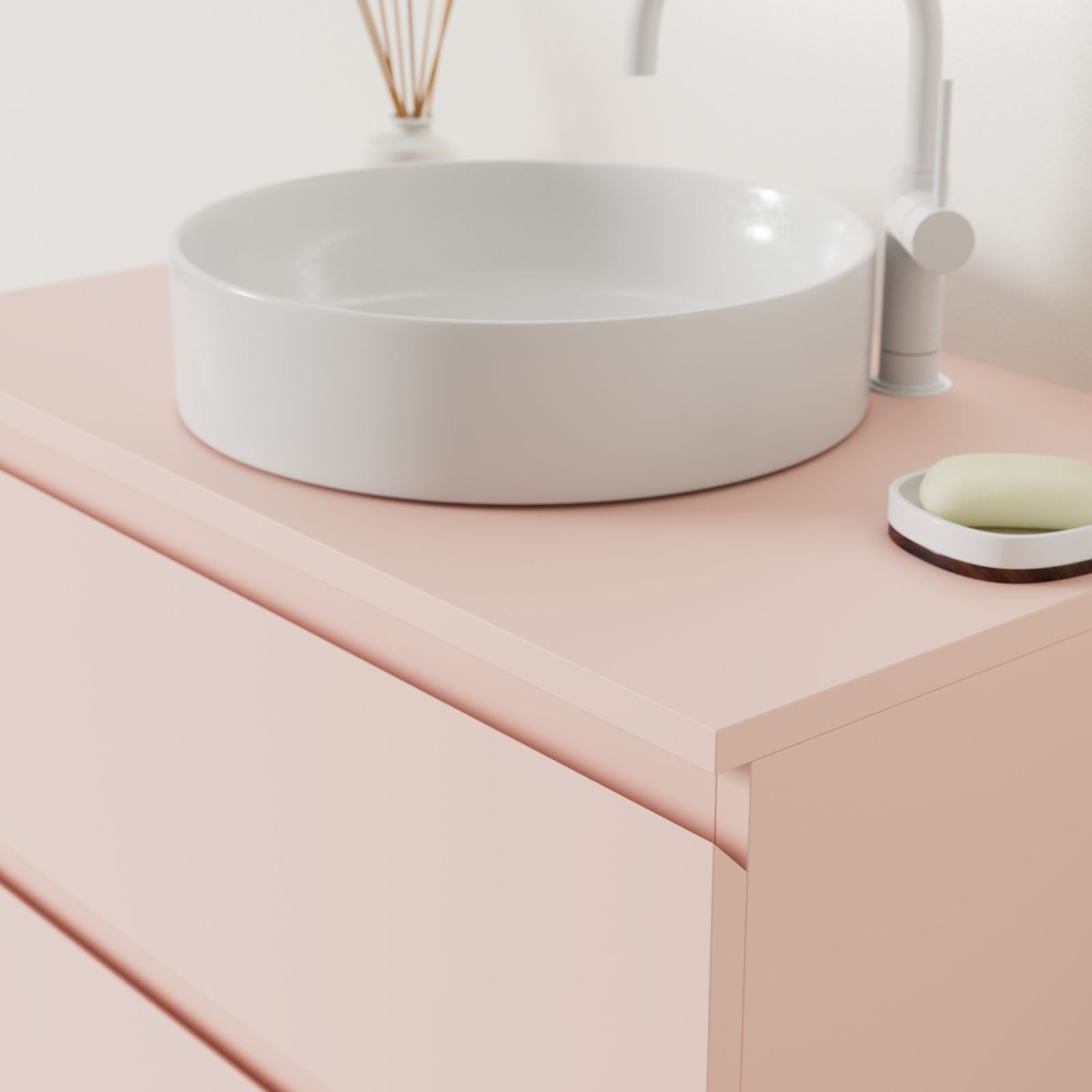 meuble salle de bain marco rose 80 cm façade prise de main vue angle