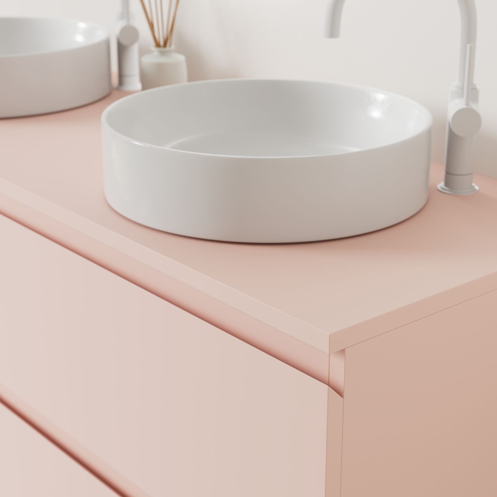 meuble salle de bain marco rose 140 cm poignées intégrées avec double vasque à poser vue angle