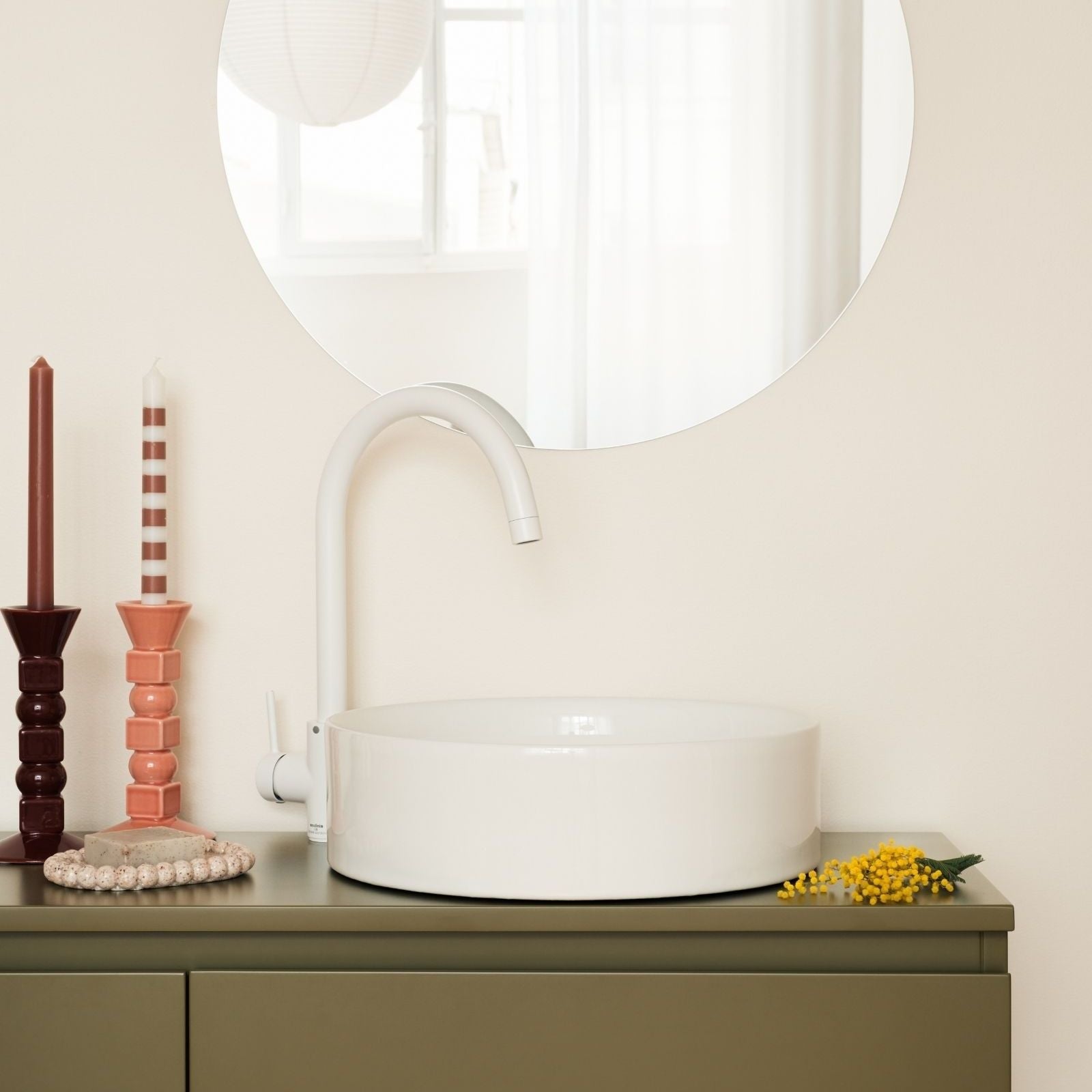 vasque à poser ronde céramique blanche vue face