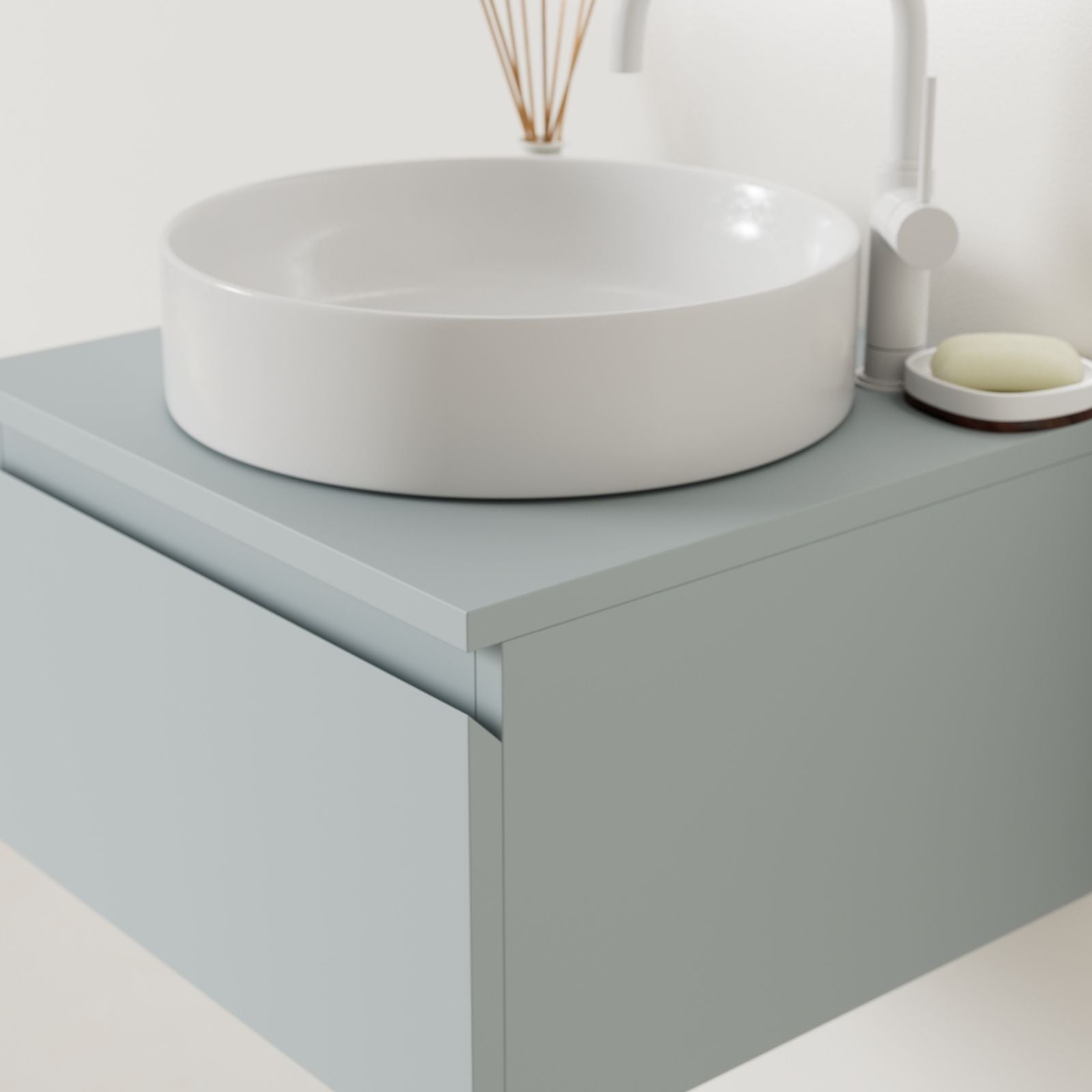 meuble salle de bain mino 50 cm bleu poignées intégrées avec vasque posé vue angle