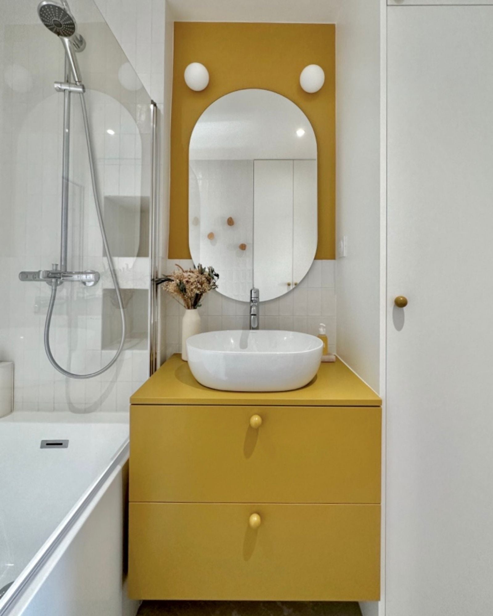 inspiration salle de bain coloré ocre