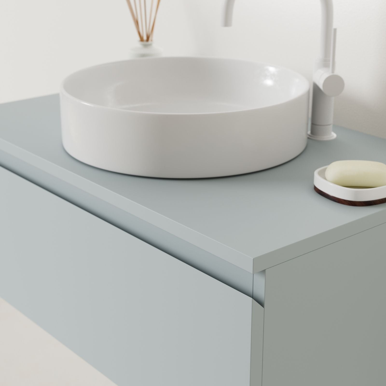 meuble salle de bain mino 80 cm bleu poignées intégrées avec vasque posé vue angle