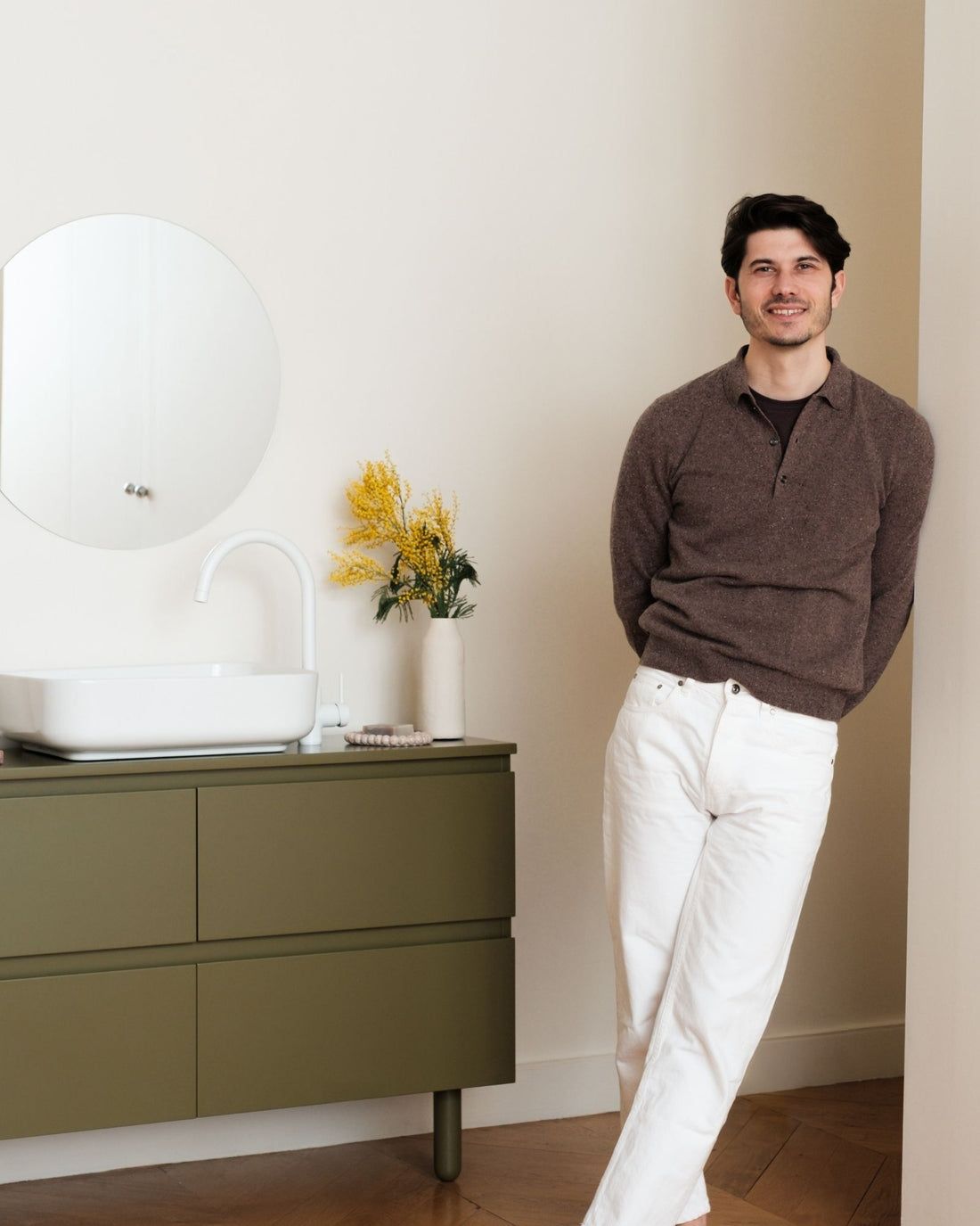 Fondateur de polopolo meuble de salle de bain coloré