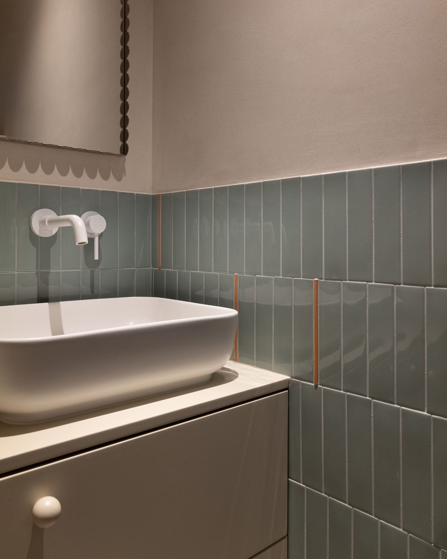 inspiration salle de bain beige et minérale