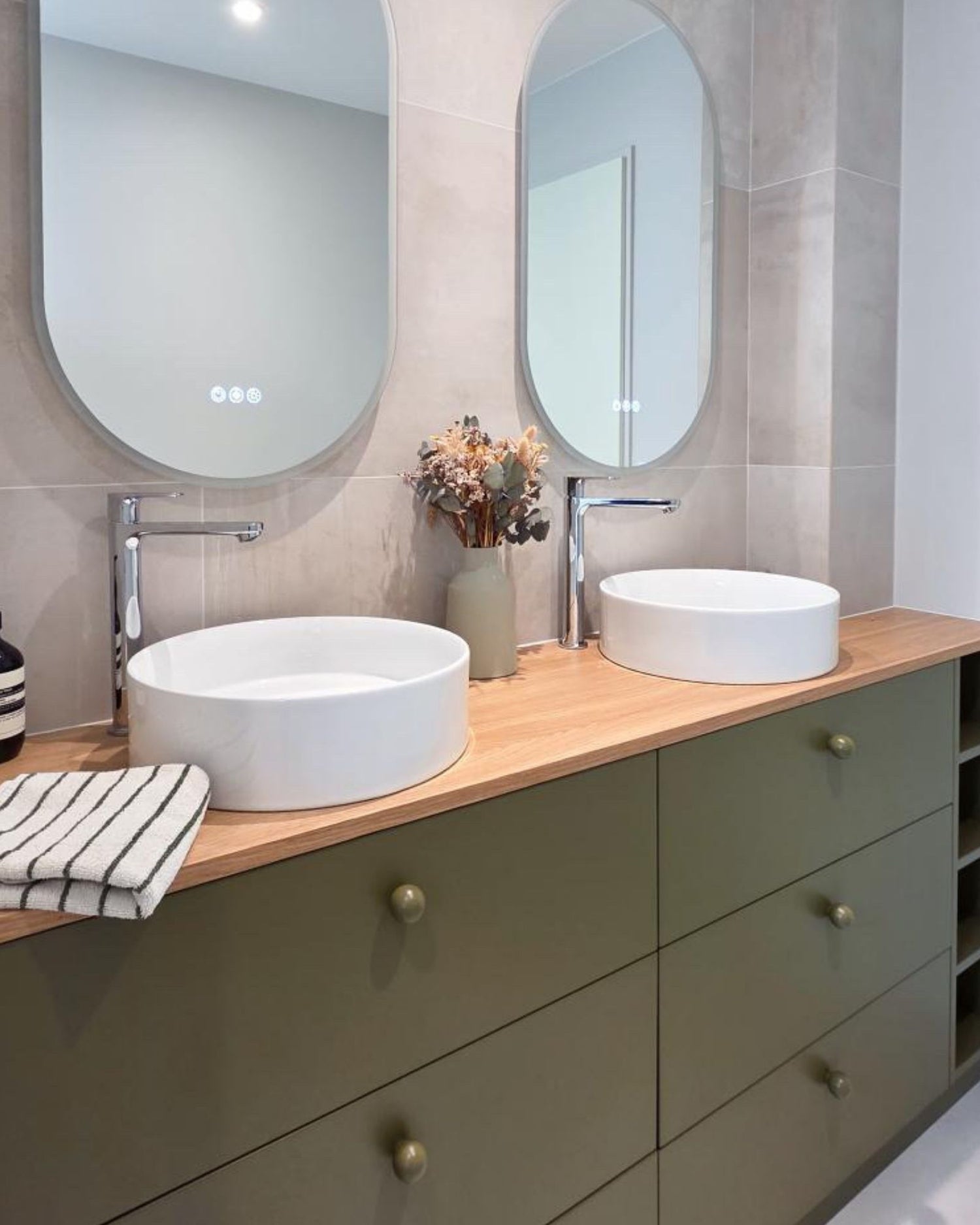 meuble vasque sur mesure kaki