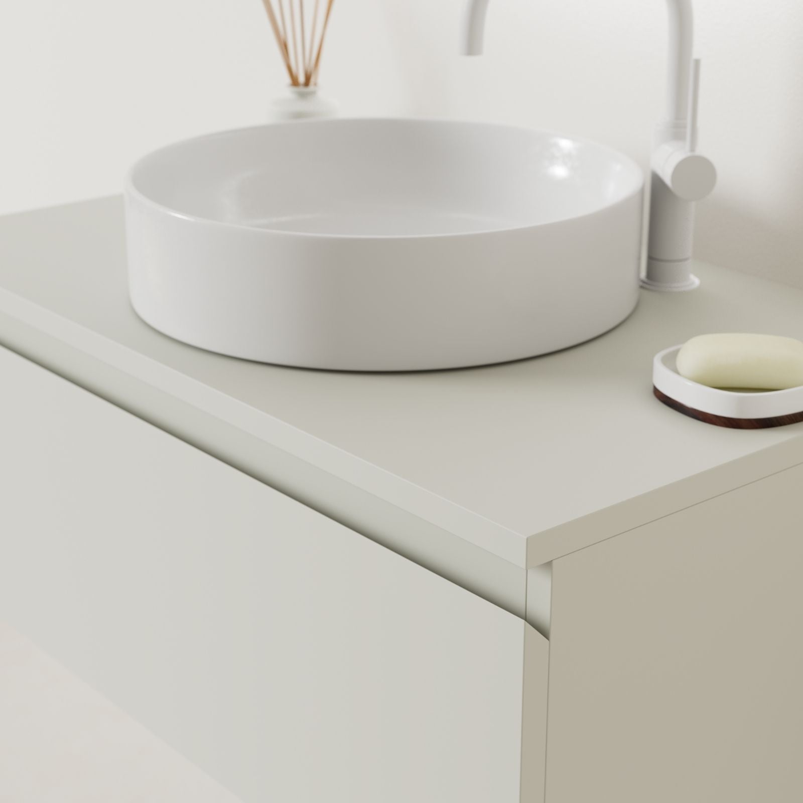 meuble salle de bain mino 80 cm craie poignées intégrées avec vasque posé vue angle
